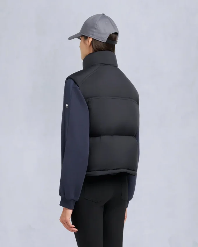 Akai Puffer Vest