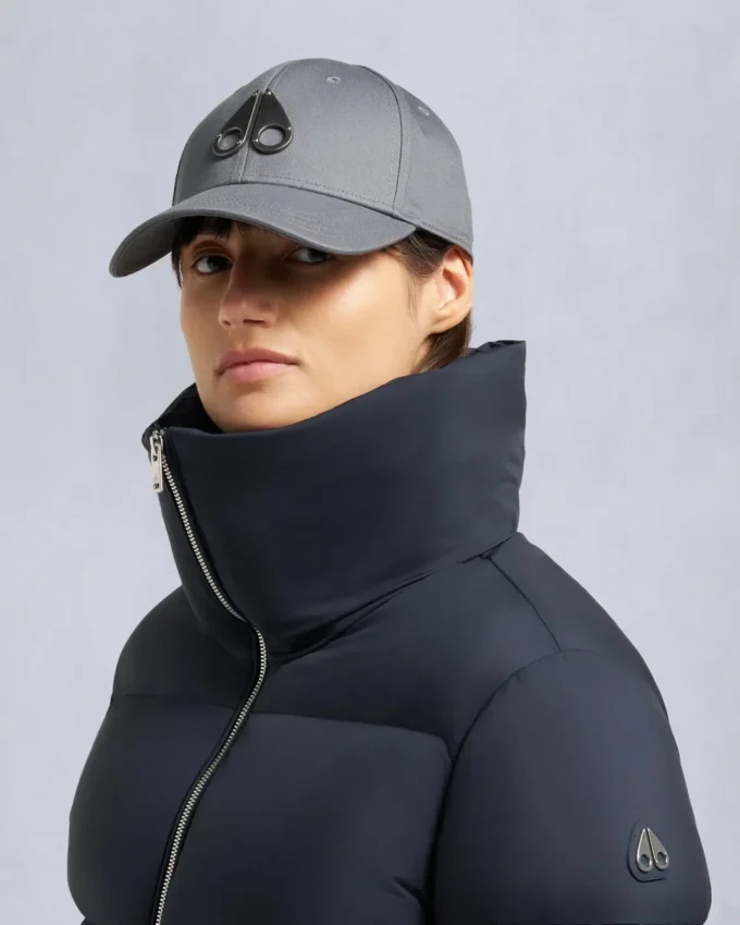 Belle Dune korte pufferjas met schapenvachtrand