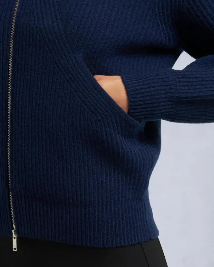 Corina sweater met volledige ritssluiting