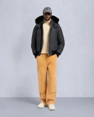 originele ballistische bomberjack met schapenvachtrand 1 11 330x412 - Originele ballistische bomberjack met schapenvachtrand