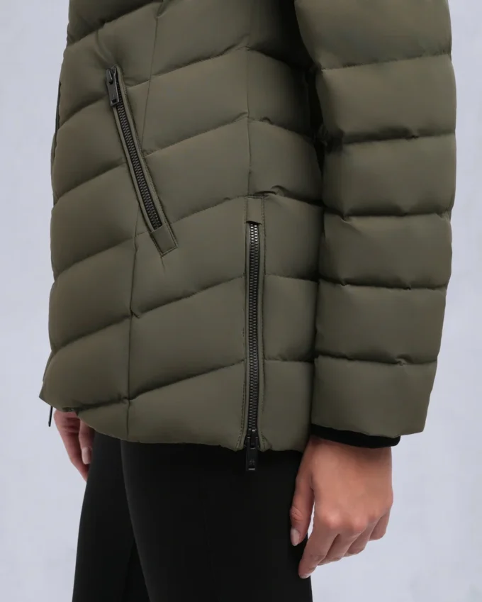 Roselawn jasje met schapenvachtrand